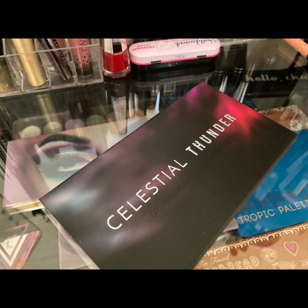 Dominique cosmetics eyeshadow palette